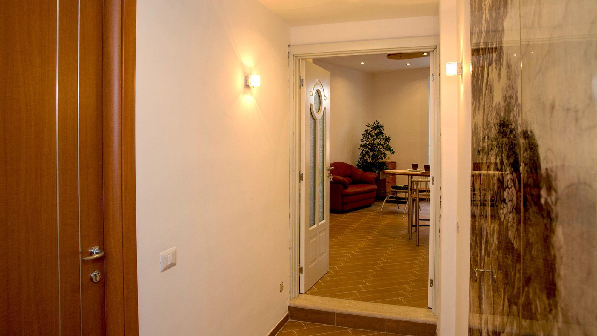 Miclad Colosseum Guest House Rzym Zewnętrze zdjęcie