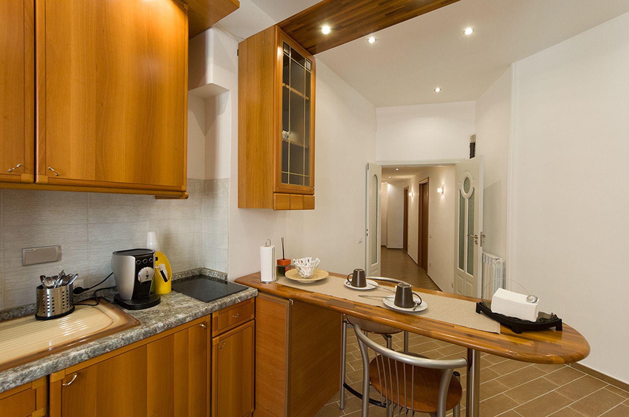 Miclad Colosseum Guest House Rzym Zewnętrze zdjęcie