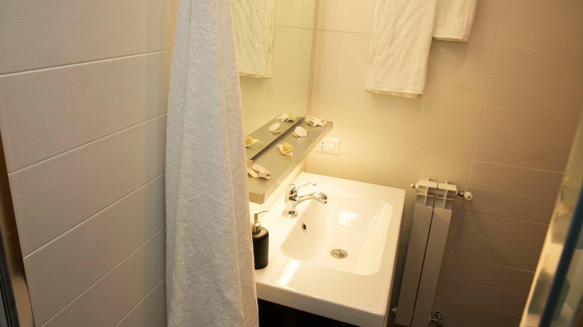 Miclad Colosseum Guest House Rzym Zewnętrze zdjęcie